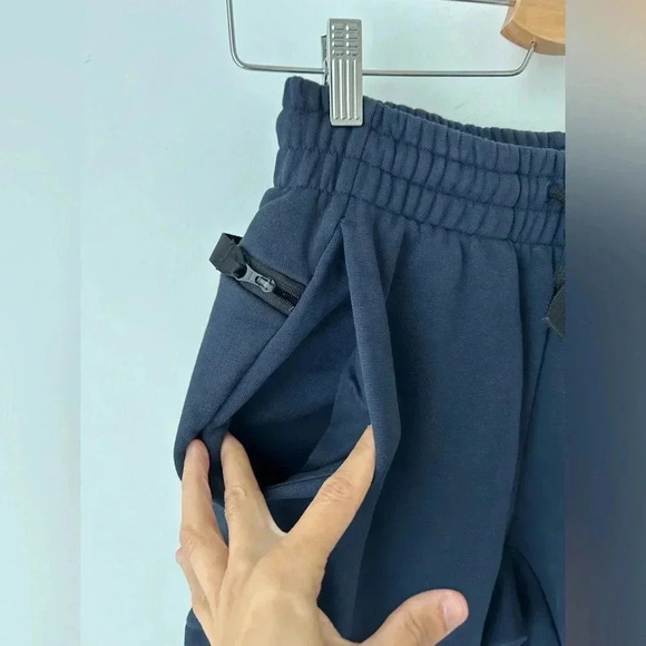 adidas Unisex x Parley 7/8 Pants (Gender Neutral) - Lifestyle, Pants - Picture 3 of 12